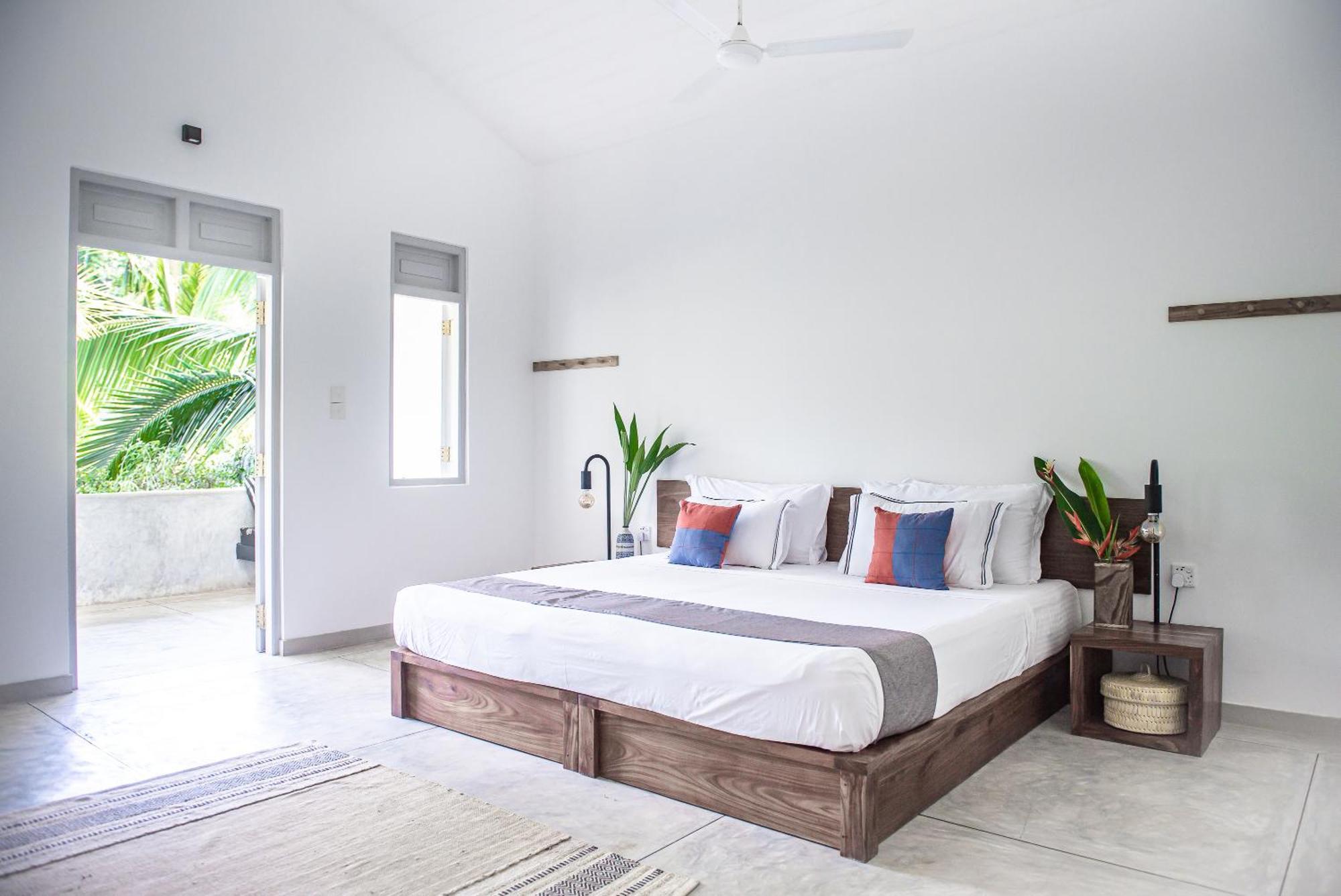 Good Story At Nirbana Island Bed and Breakfast Ahangama Exteriör bild