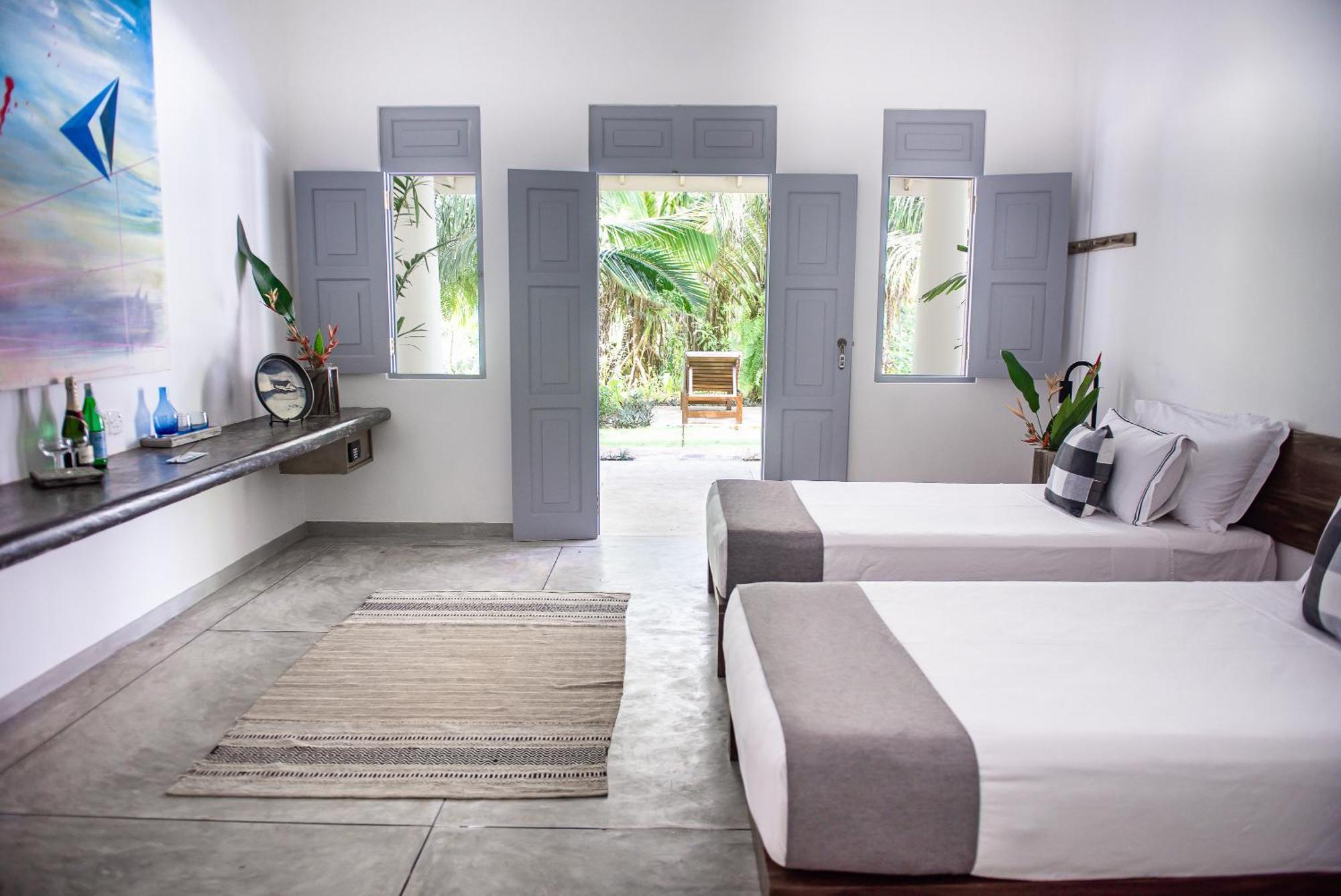 Good Story At Nirbana Island Bed and Breakfast Ahangama Exteriör bild
